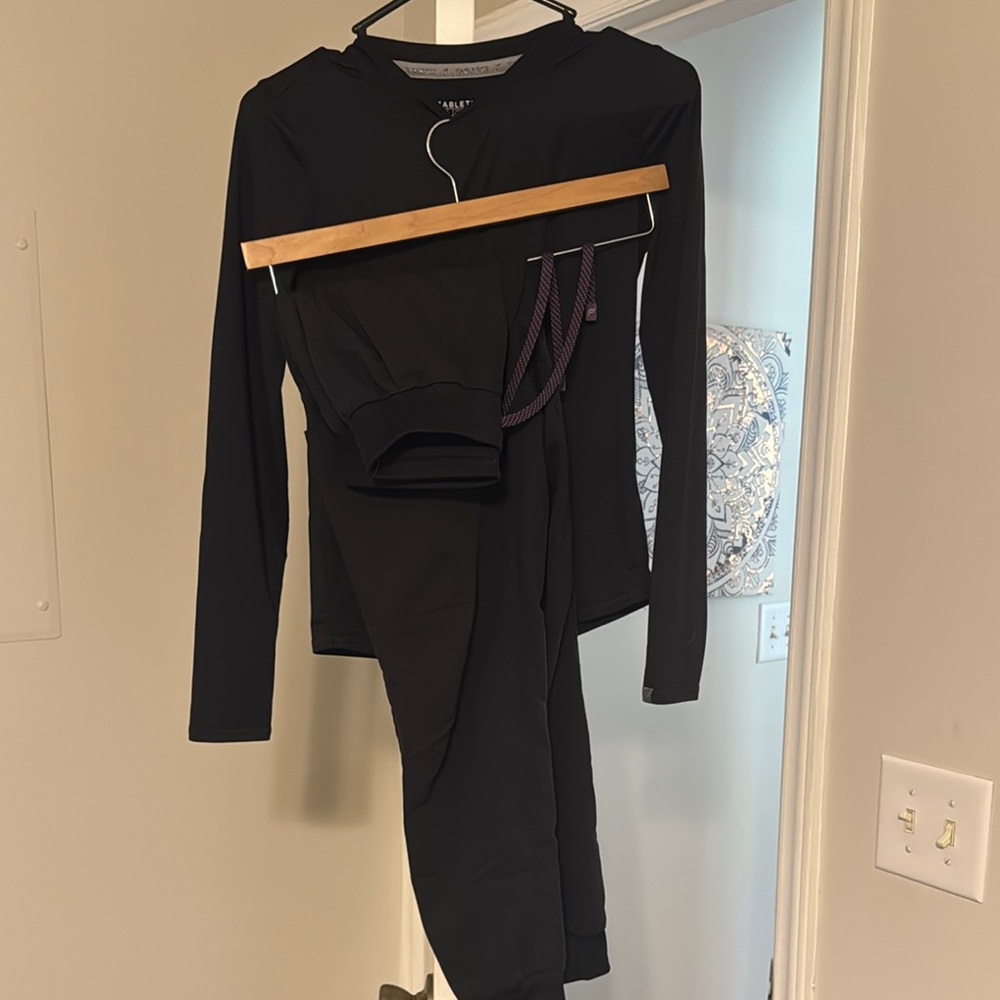 Fabletics Black Long Sleeve Underscrub with High-Waisted Joggers
